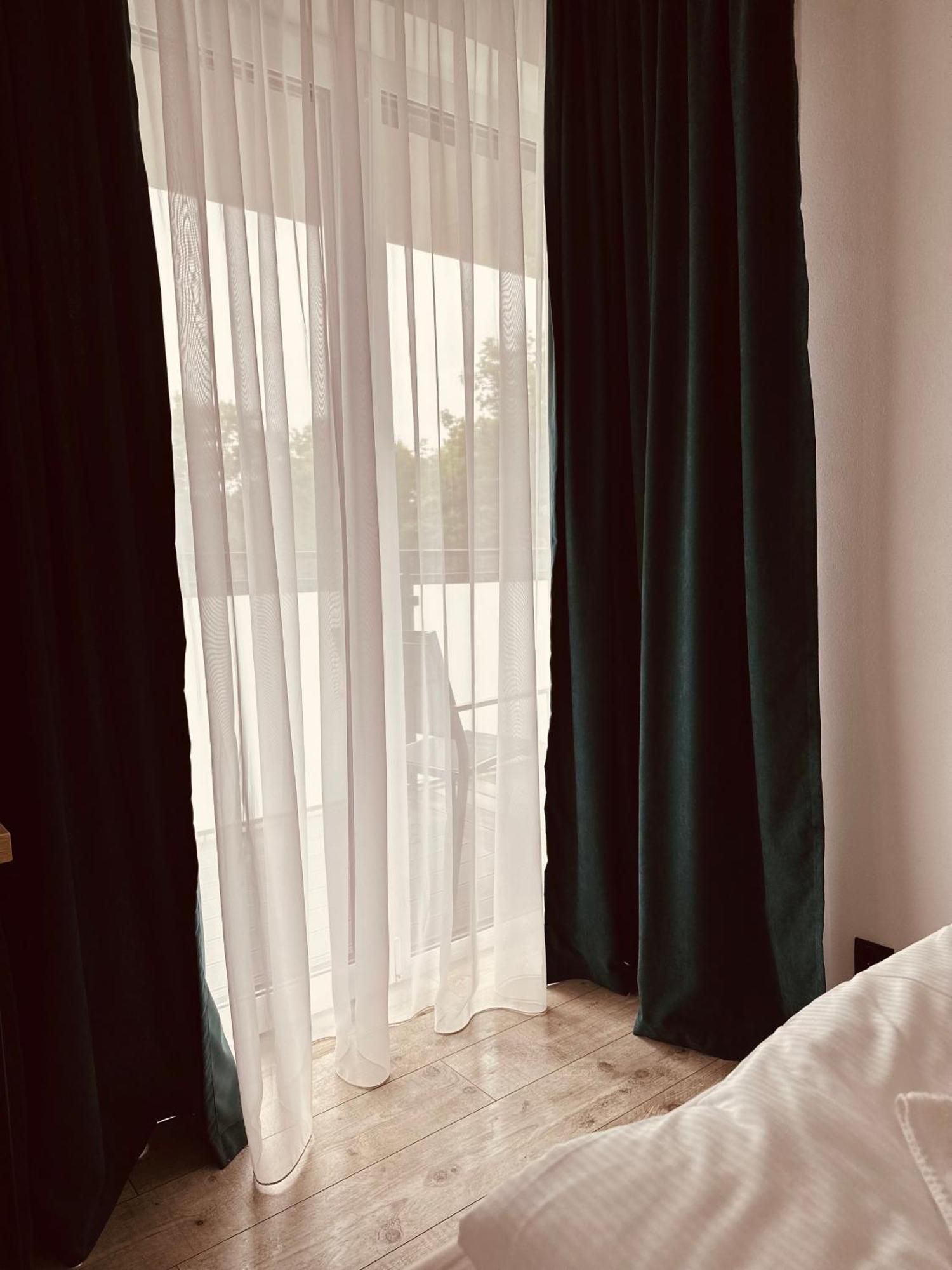 Holiday Siesta Pensjonat, Domki Rewal Buitenkant foto
